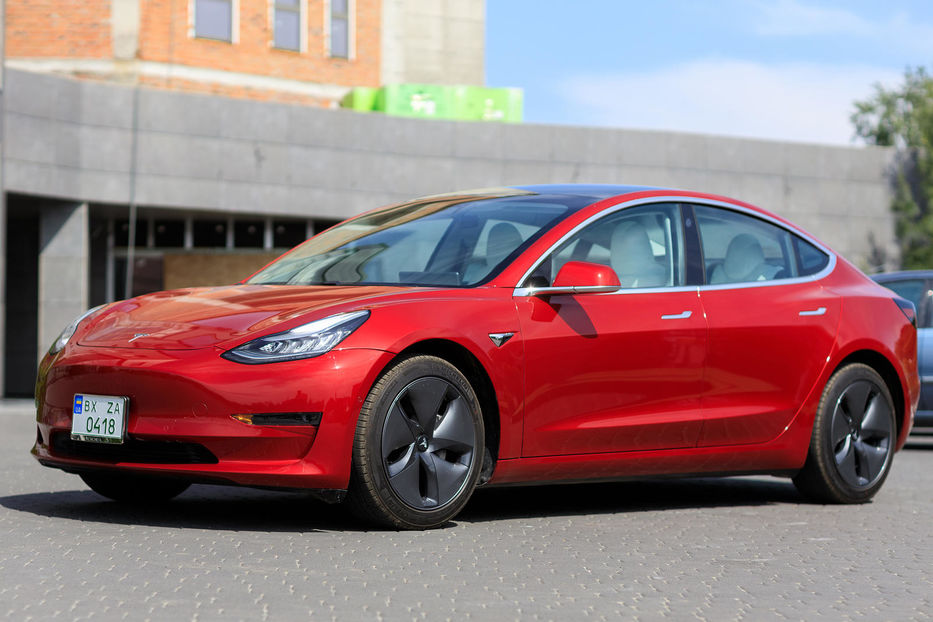 Продам Tesla Model 3 RWD 2020 года в Хмельницком