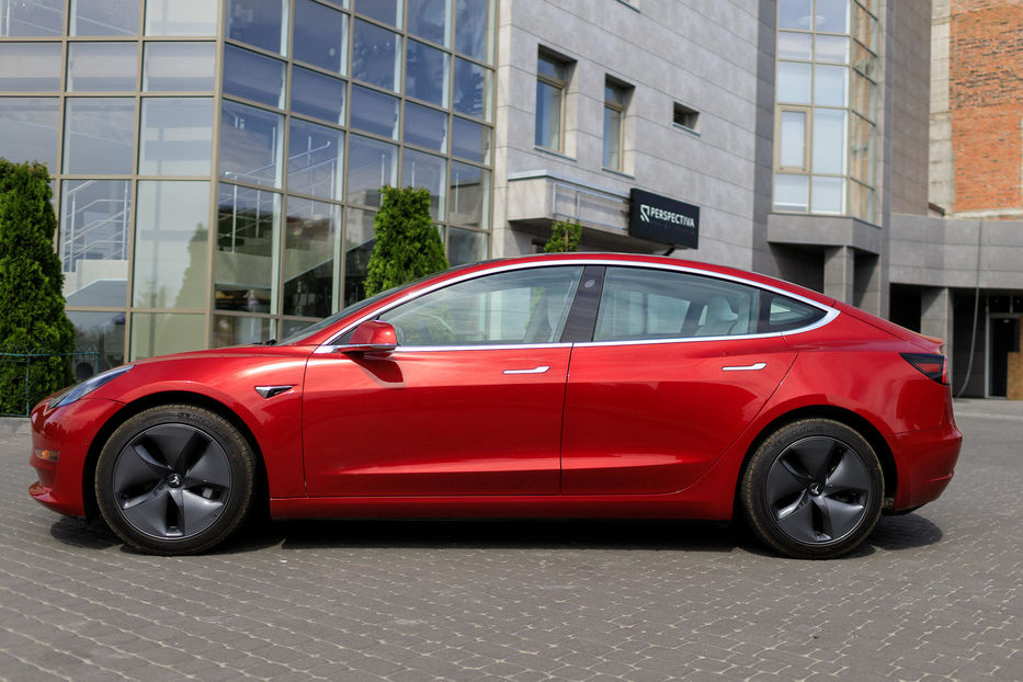 Продам Tesla Model 3 RWD 2020 года в Хмельницком