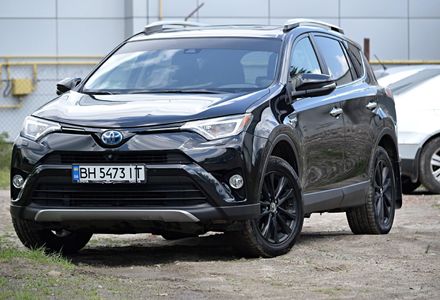Продам Toyota Rav 4 EV Limited AWD 2016 года в Хмельницком