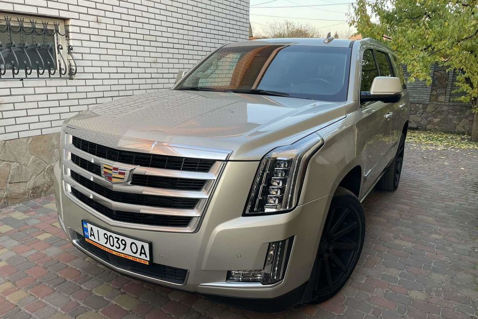 Продам Cadillac Escalade Premium AWD 2016 года в Киеве