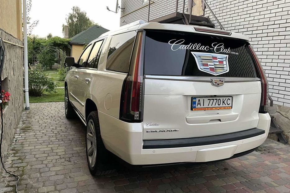 Продам Cadillac Escalade Premium 2015 года в Киеве