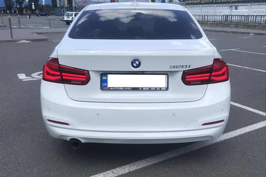 Продам BMW 320 2017 года в Киеве