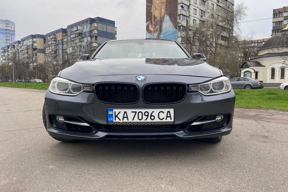 Продам BMW 335 2012 года в Киеве