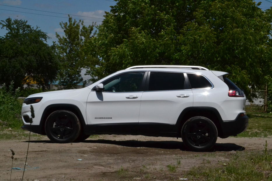 Продам Jeep Cherokee LATITUDE 2019 года в Хмельницком