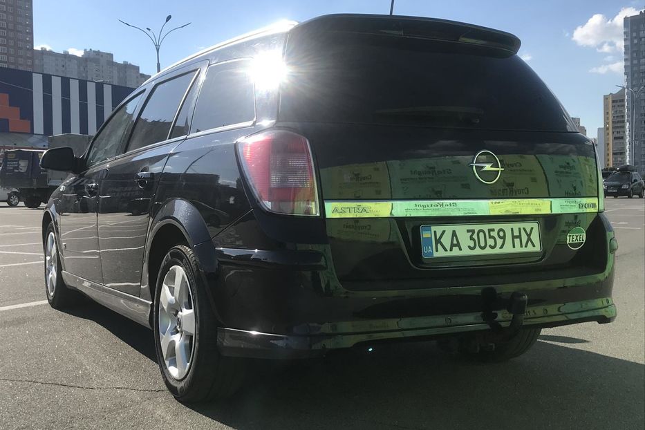 Продам Opel Astra H 2010 года в Киеве