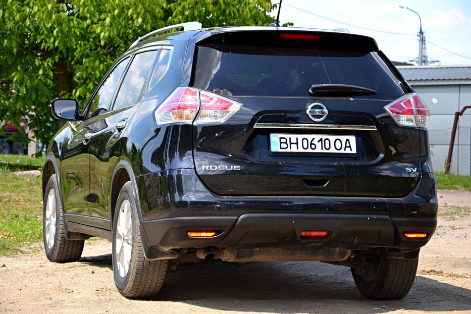 Продам Nissan Rogue SV 2015 года в Хмельницком