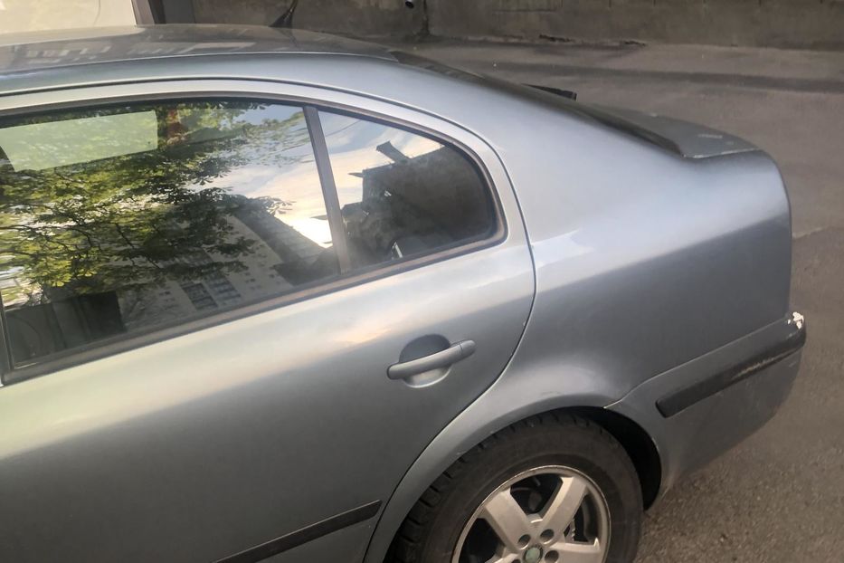 Продам Skoda Octavia Elegance 2003 года в Киеве