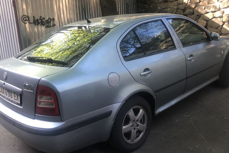 Продам Skoda Octavia Elegance 2003 года в Киеве