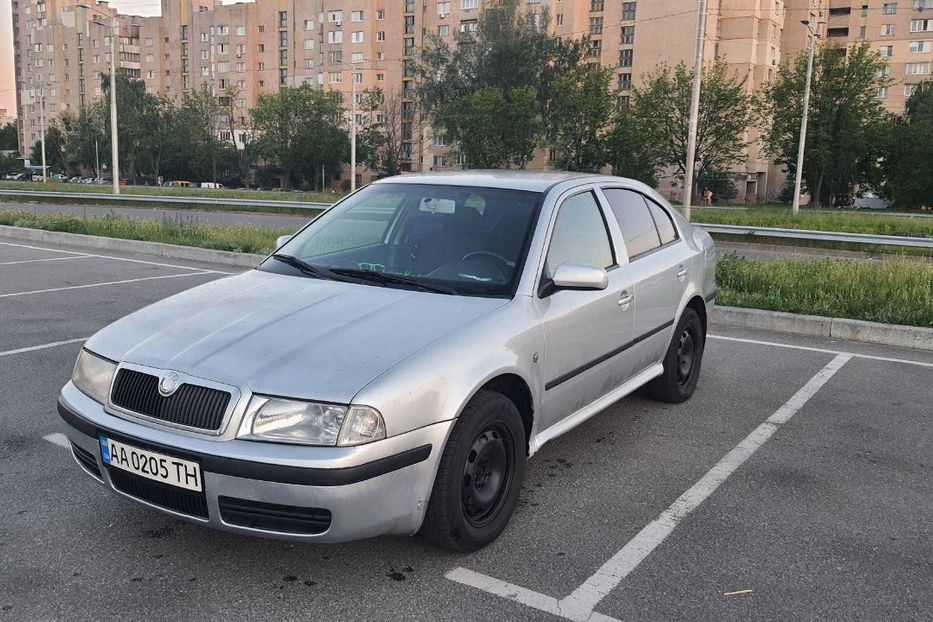 Продам Skoda Octavia Tour 2008 года в Киеве