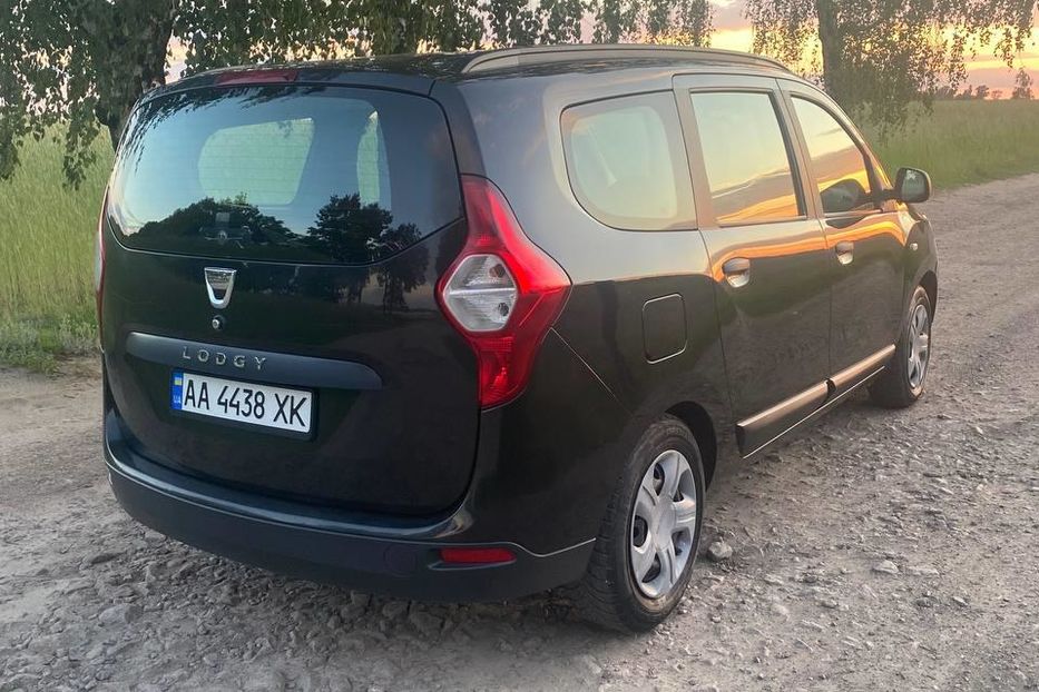 Продам Dacia Lodgy 2013 года в Киеве