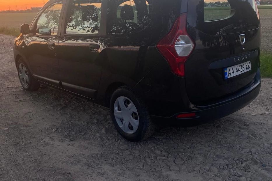 Продам Dacia Lodgy 2013 года в Киеве