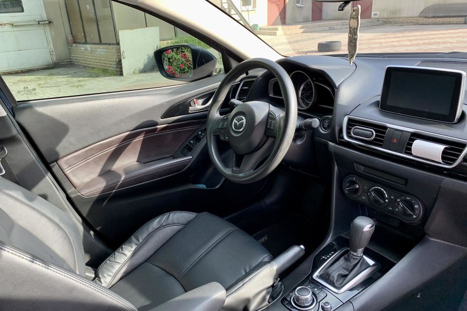 Продам Mazda 3 Touring 2016 года в Запорожье