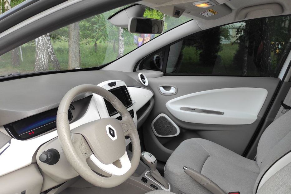 Продам Renault Zoe  INTENS 2015 года в г. Ковель, Волынская область