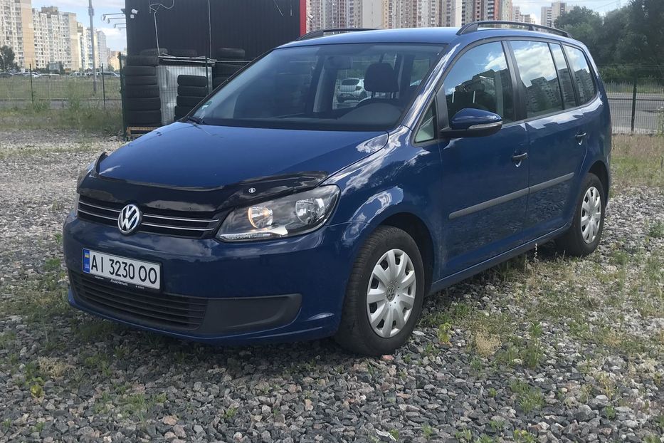 Продам Volkswagen Touran 2012 года в Киеве