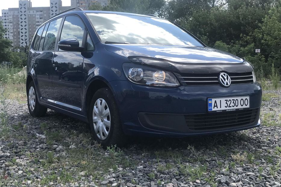 Продам Volkswagen Touran 2012 года в Киеве