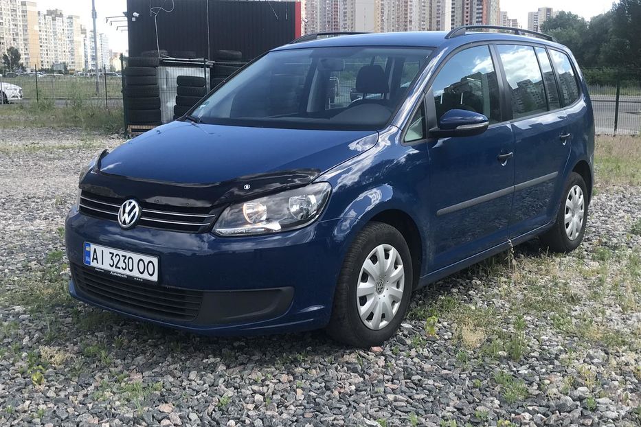 Продам Volkswagen Touran 2012 года в Киеве