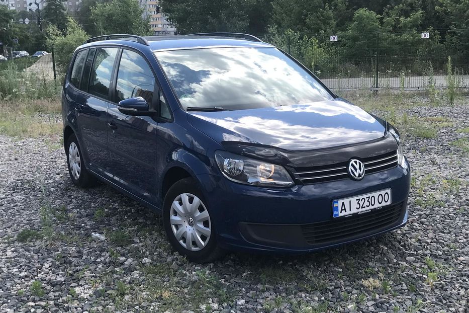 Продам Volkswagen Touran 2012 года в Киеве