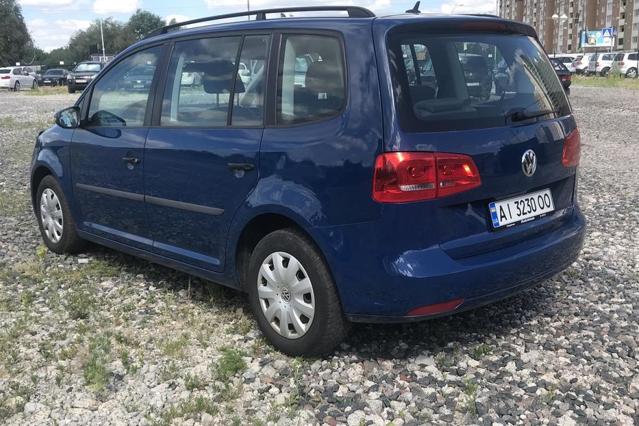 Продам Volkswagen Touran 2012 года в Киеве