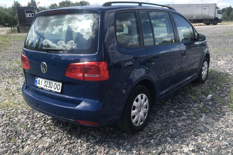 Продам Volkswagen Touran 2012 года в Киеве