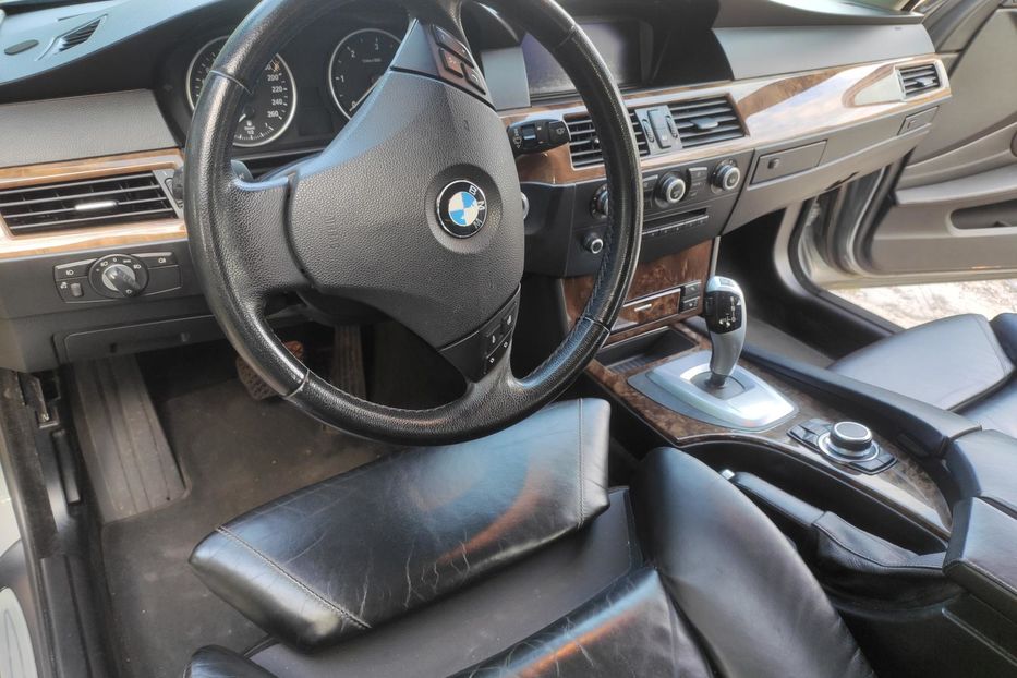 Продам BMW 520 2010 года в Киеве