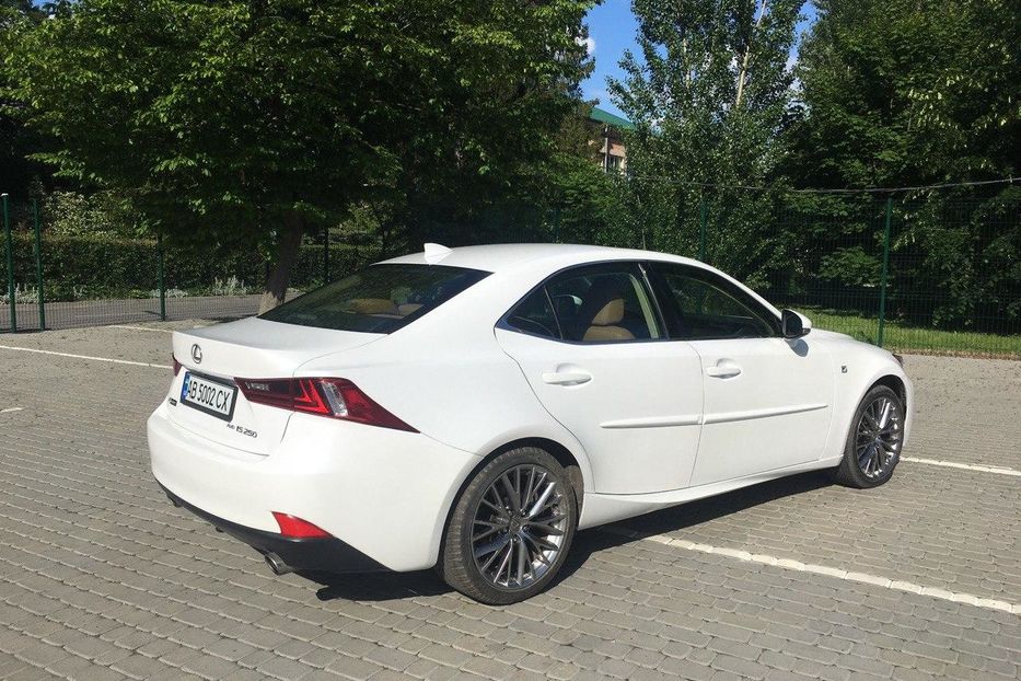 Продам Lexus IS 250 awd 2014 года в Виннице
