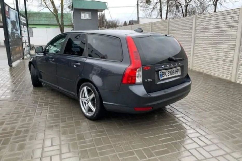 Продам Volvo V50 2010 года в Ровно