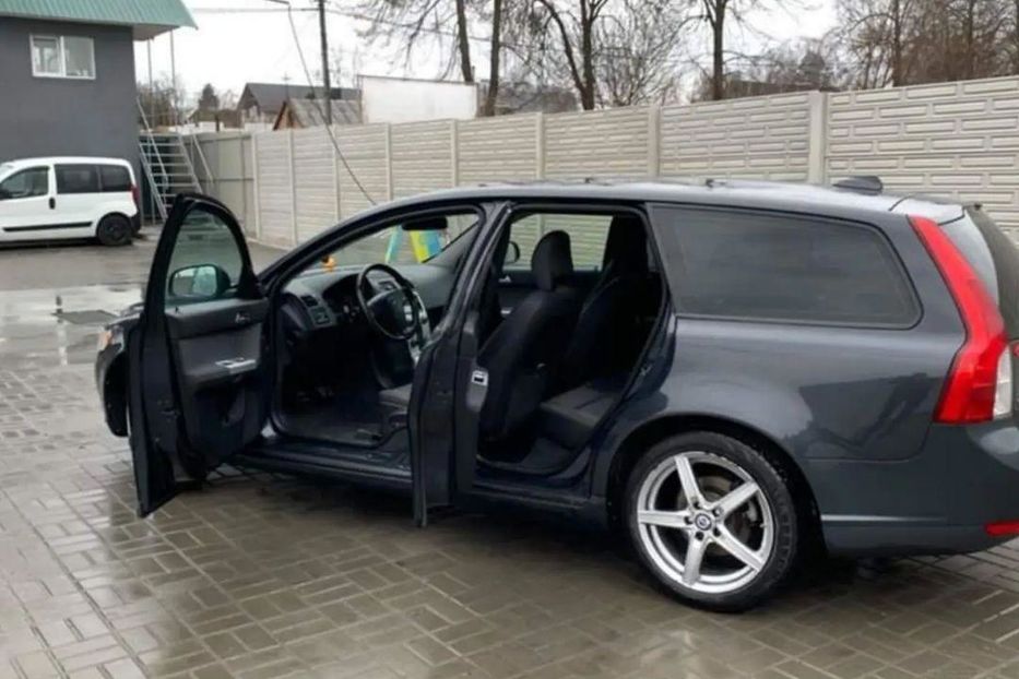 Продам Volvo V50 2010 года в Ровно