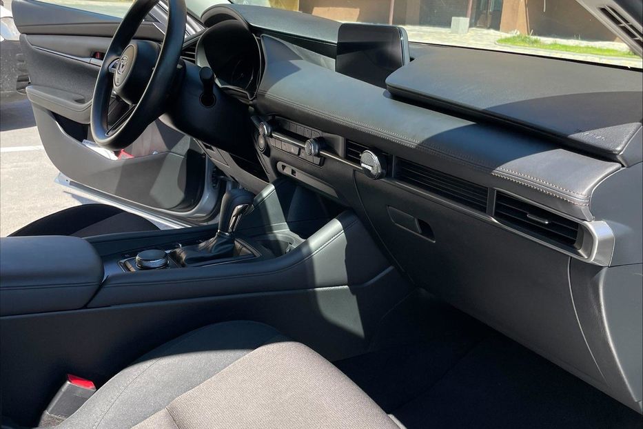 Продам Mazda 3 SkyActive-G 2,5 2019 года в Чернигове