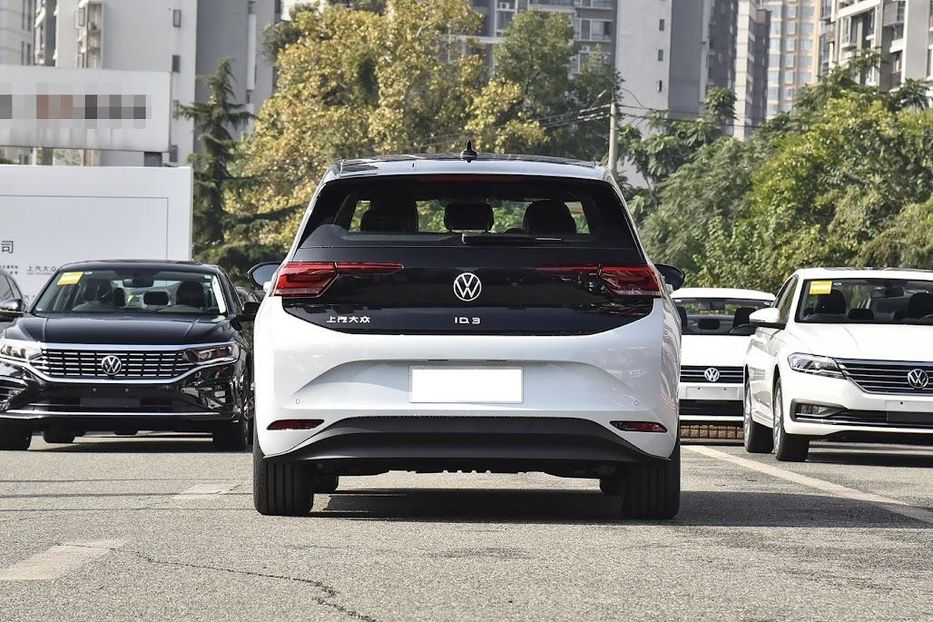 Продам Volkswagen ID.3 x 57kW 2021 года в Киеве