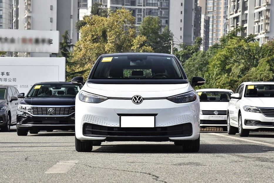 Продам Volkswagen ID.3 x 57kW 2021 года в Киеве
