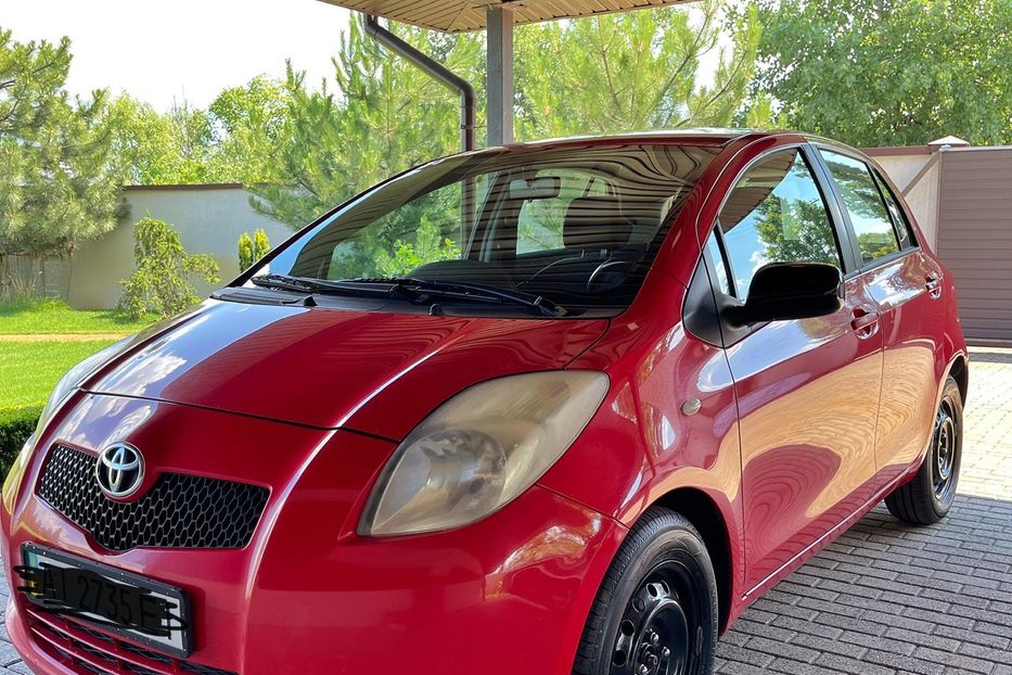 Продам Toyota Yaris 2007 года в Киеве