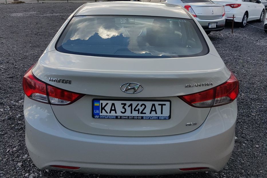 Продам Hyundai Elantra 2011 года в Киеве