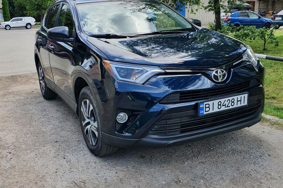 Продам Toyota Rav 4 2018 года в Полтаве