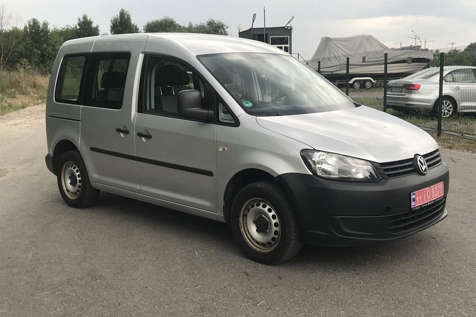 Продам Volkswagen Caddy пасс. 2011 года в Киеве