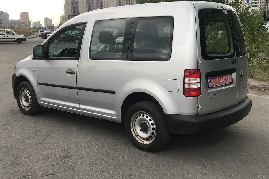 Продам Volkswagen Caddy пасс. 2011 года в Киеве