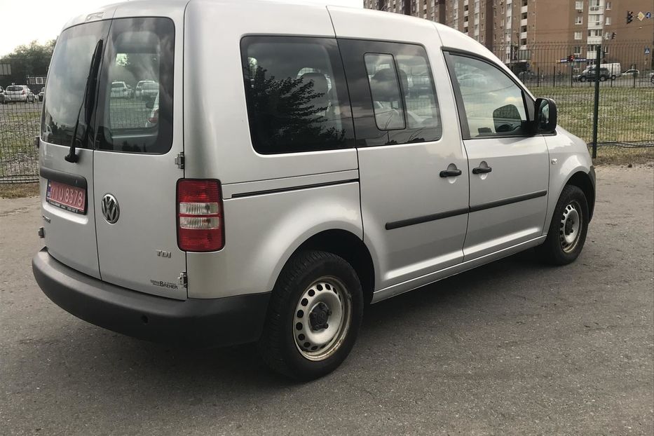 Продам Volkswagen Caddy пасс. 2011 года в Киеве