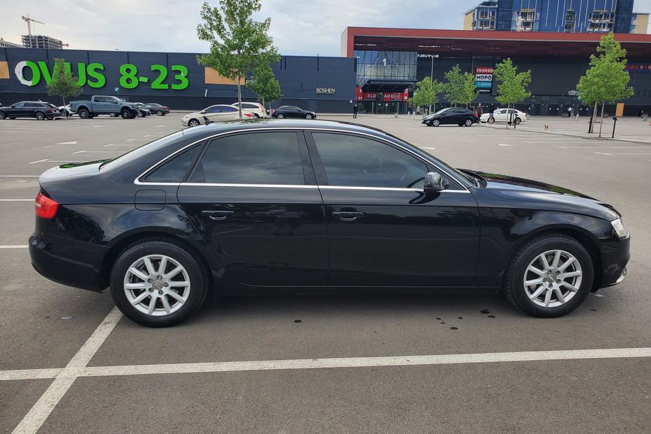 Продам Audi A4 1.8 TFSI 2013 года в Киеве