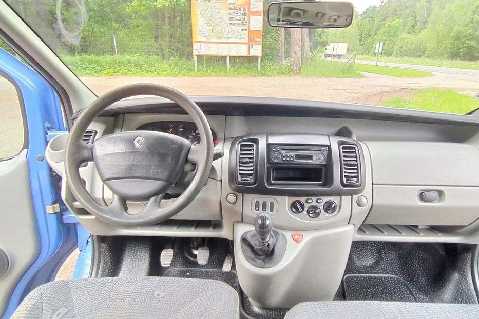 Продам Renault Trafic пасс. 2005 года в г. Коломыя, Ивано-Франковская область