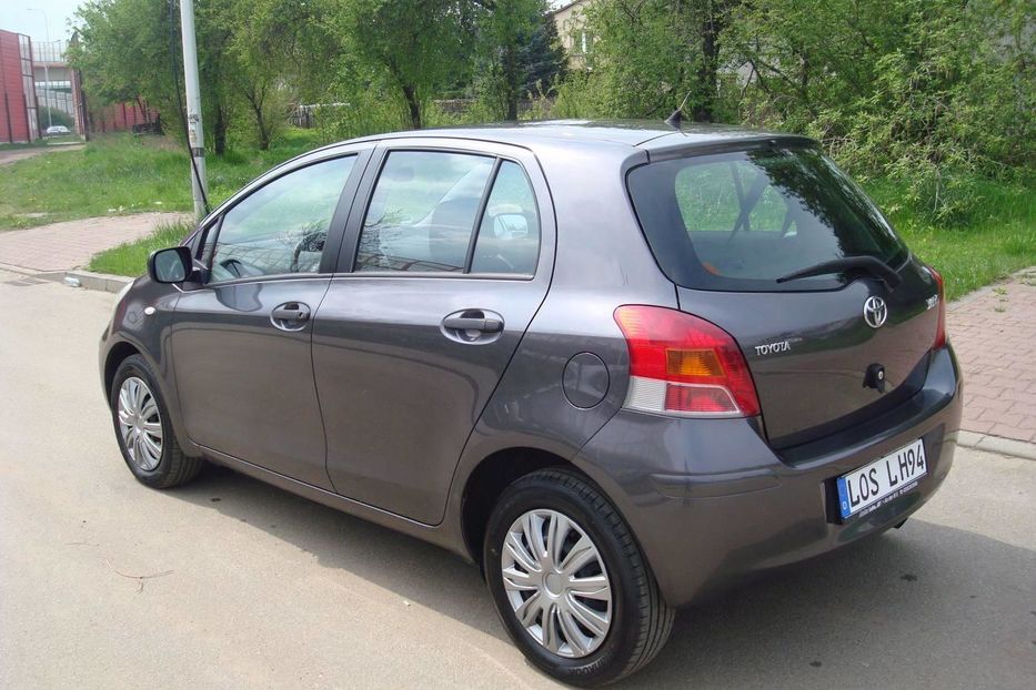 Продам Toyota Yaris 2009 года в Киеве