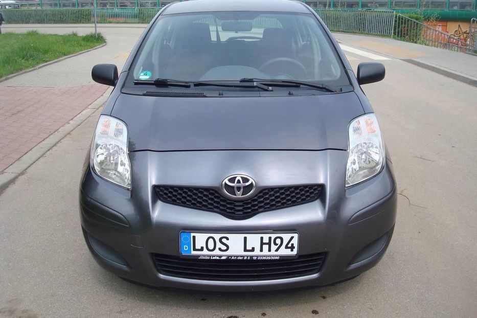 Продам Toyota Yaris 2009 года в Киеве