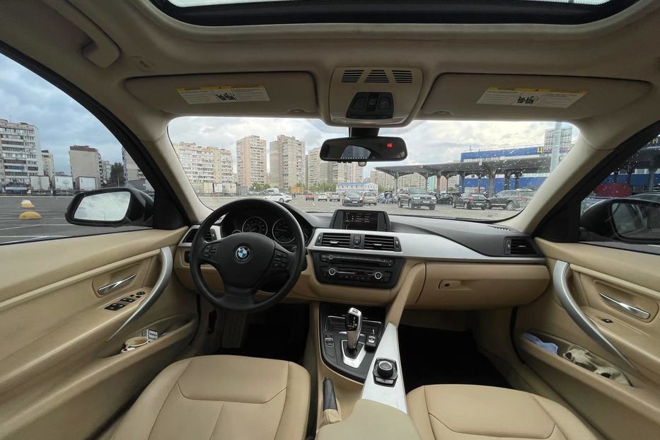 Продам BMW 328 i 2013 года в Киеве