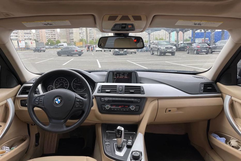 Продам BMW 328 i 2013 года в Киеве