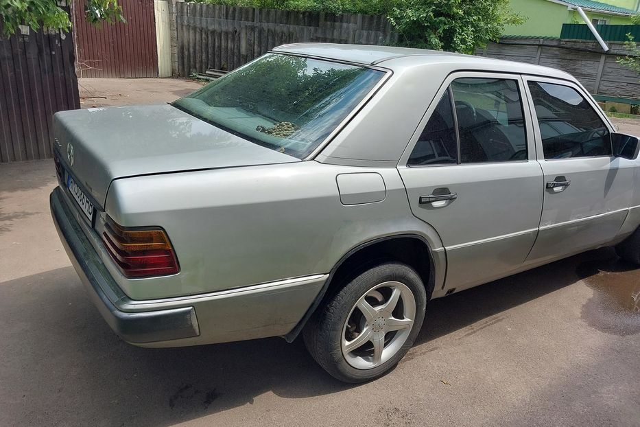 Продам Mercedes-Benz 200 1990 года в Житомире