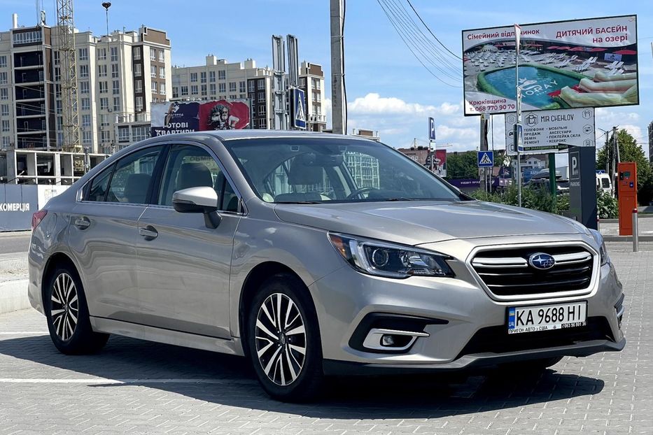 Продам Subaru Legacy Premium Eyesight 2018 года в Киеве