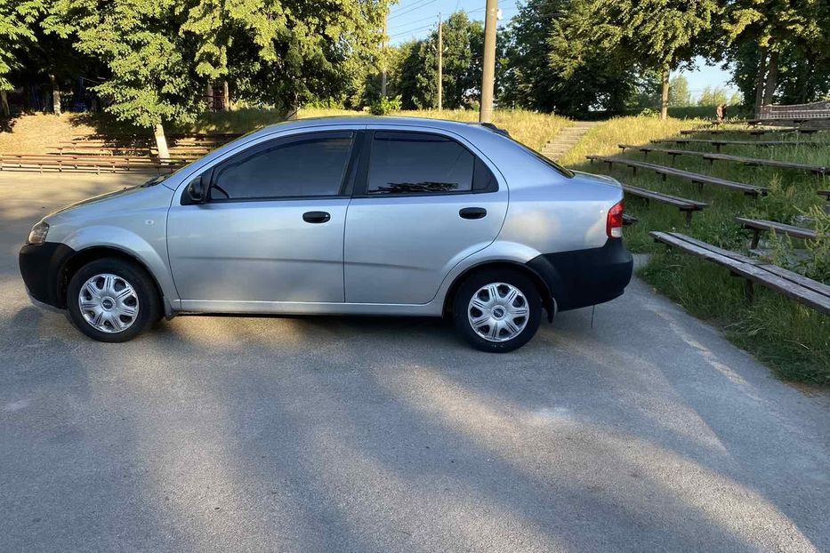 Продам Chevrolet Aveo 2005 года в Киеве