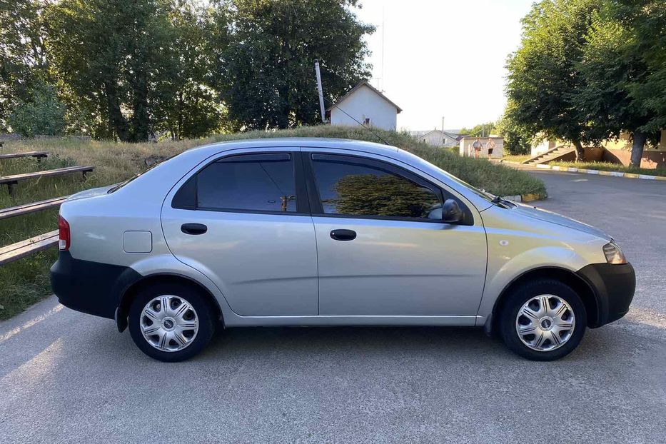 Продам Chevrolet Aveo 2005 года в Киеве