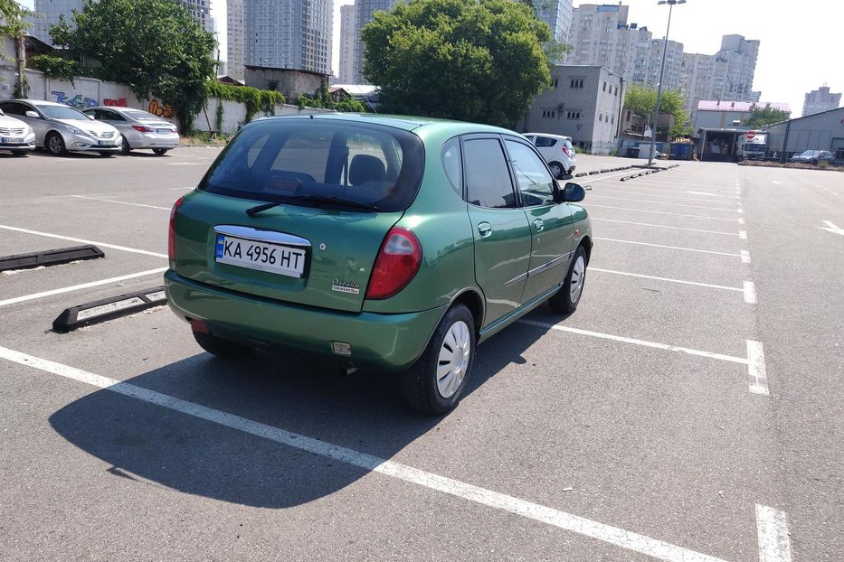 Продам Daihatsu Sirion 1999 года в Киеве