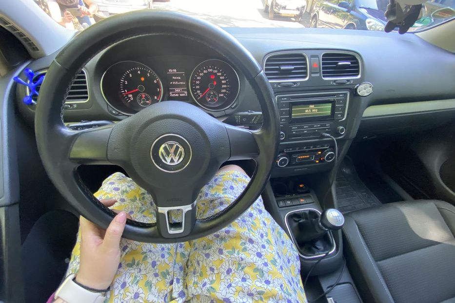 Продам Volkswagen Golf  VI 2010 года в Ужгороде