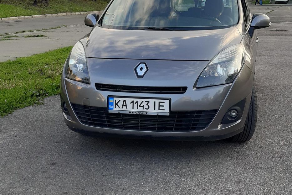 Продам Renault Scenic BOSE  2010 года в Киеве