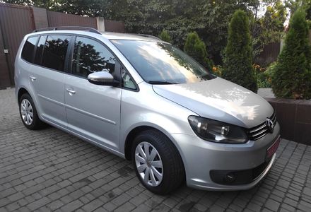 Продам Volkswagen Touran 2013 года в Киеве